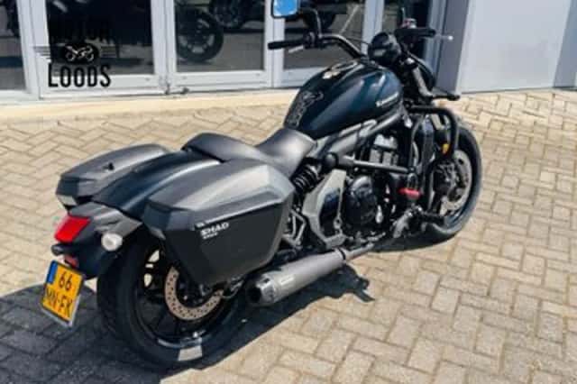 KAWASAKI VULCAN S (2018) thumbnail 5