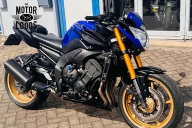 YAMAHA FZ 8 ABS (2012) thumbnail 1