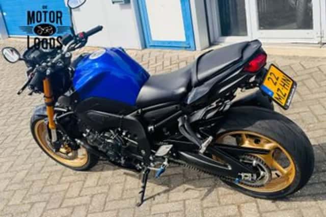 YAMAHA FZ 8 ABS (2012) thumbnail 4
