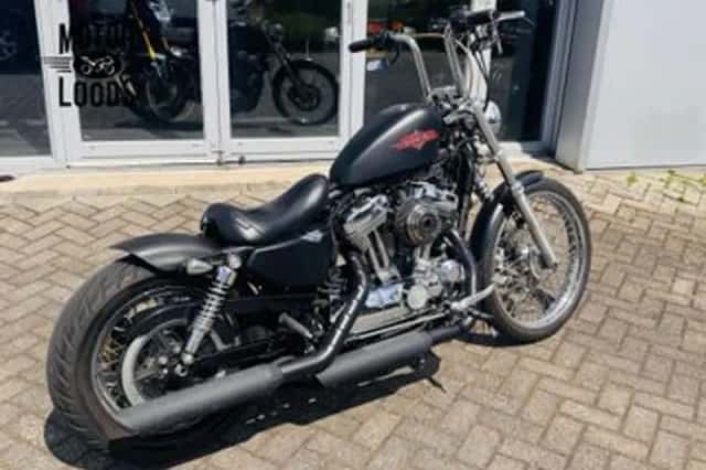 HARLEY-DAVIDSON SPORTSTER XL 1200 V SEVENTY TWO ABS (2014) thumbnail 1