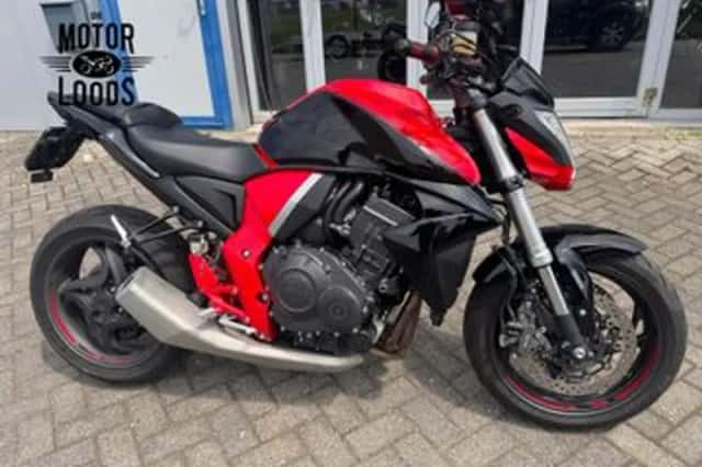 Honda CB1000R (2016) thumbnail 3