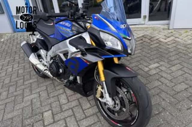 Aprilia Tuono V4 1100 RR (2015) thumbnail 2