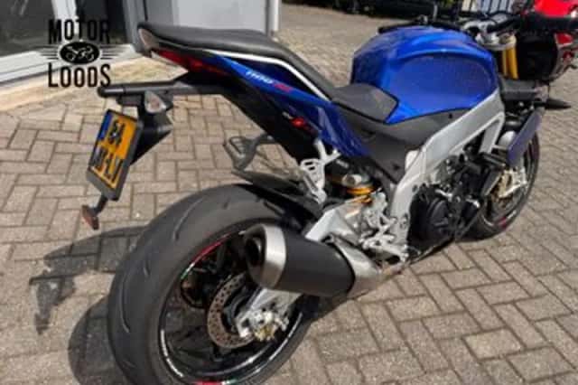 Aprilia Tuono V4 1100 RR (2015) thumbnail 5