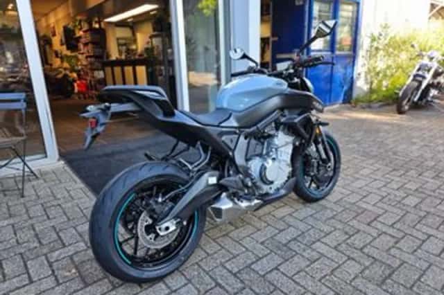 CFMOTO 675 NK (2025) thumbnail 3