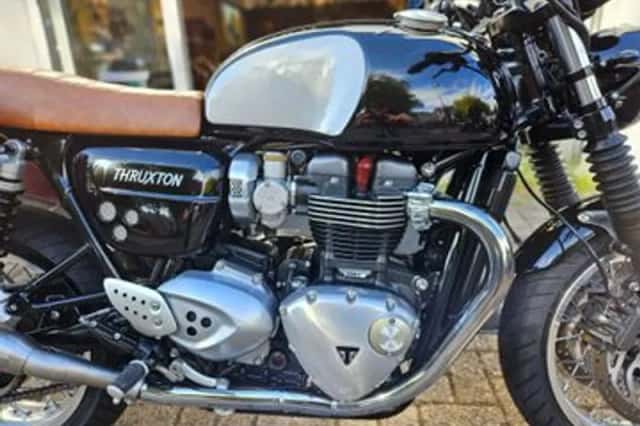 TRIUMPH THRUXTON 1200 (2016) thumbnail 5
