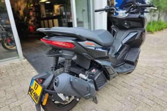 Aprilia SR GT 200 (2025) thumbnail 4