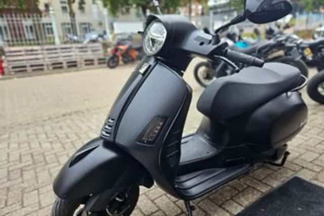 Vespa GTS 300 (2021) thumbnail 6