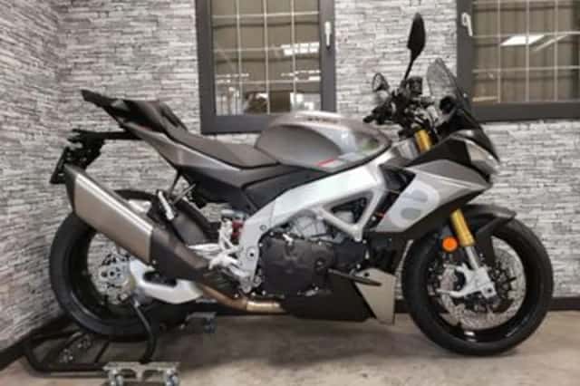 Aprilia Tuono V4 1100 (2024) thumbnail 1