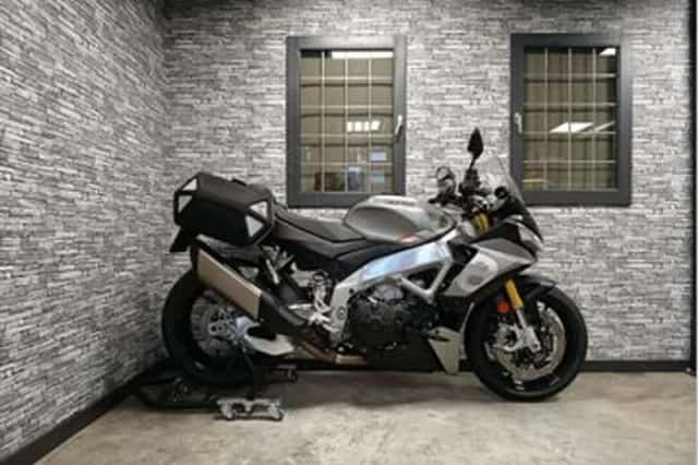 Aprilia Tuono V4 1100 (2024) thumbnail 3