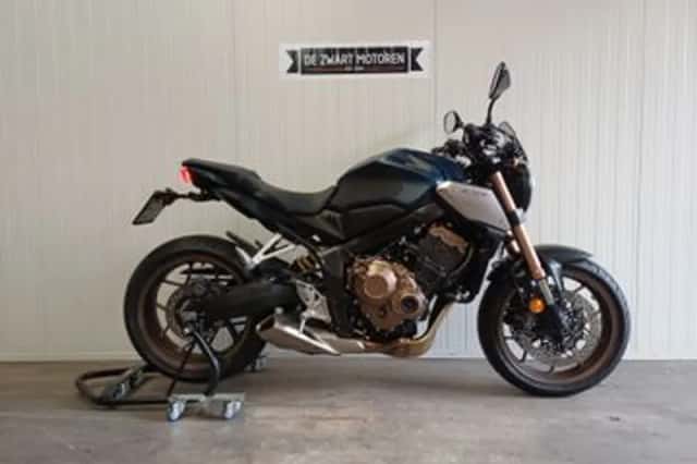 Honda CB650R (2019) thumbnail 2