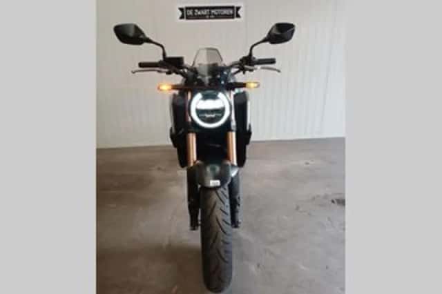 Honda CB650R (2019) thumbnail 4