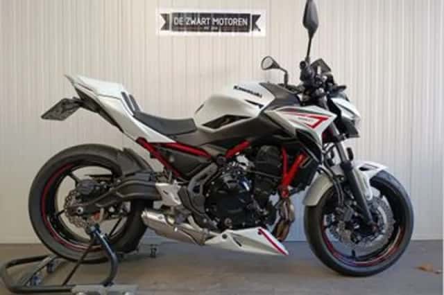 Kawasaki Z650 (2022) thumbnail 1