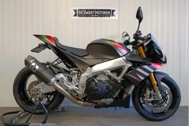 Aprilia Tuono V4 1100 FACTORY (2020) thumbnail 1