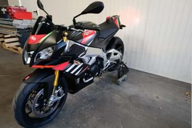Aprilia Tuono V4 1100 FACTORY (2020) thumbnail 6