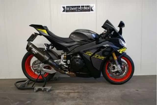 Aprilia RSV4 1100 (2025) thumbnail 2