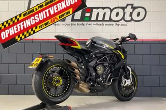 MV Agusta Dragster 800 (2019) thumbnail 4