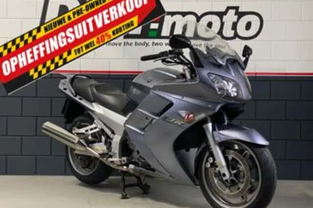 Yamaha FJR 1300 A (2004) thumbnail 1