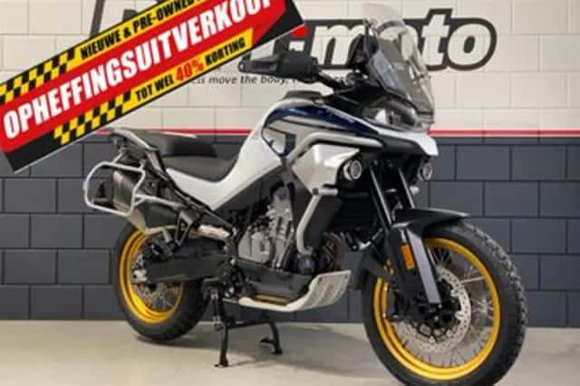 CFMoto 800 MT (2025) thumbnail 1