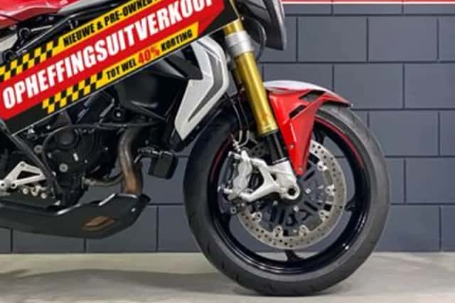 MV Agusta Brutale 800 (2015) thumbnail 6