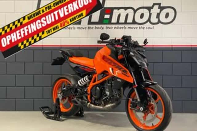 KTM 390 Duke (2024) thumbnail 1