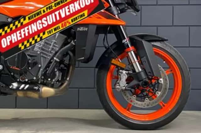 KTM 990 Duke (2024) thumbnail 6