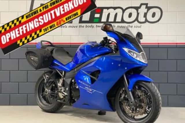 Triumph Sprint ST 1050 (2005) thumbnail 1