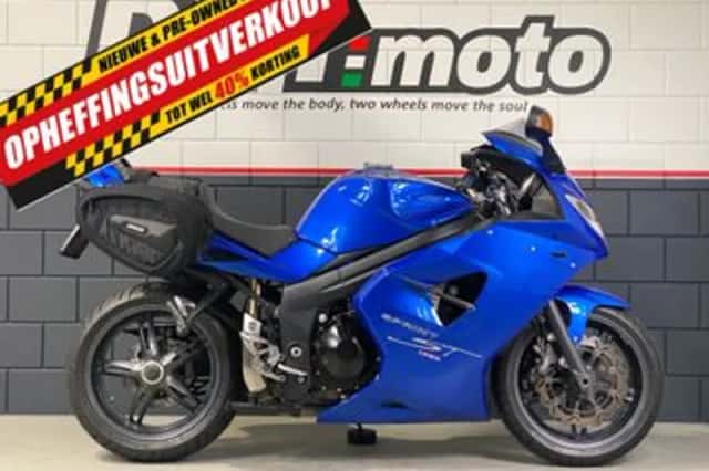 Triumph Sprint ST 1050 (2005) thumbnail 3
