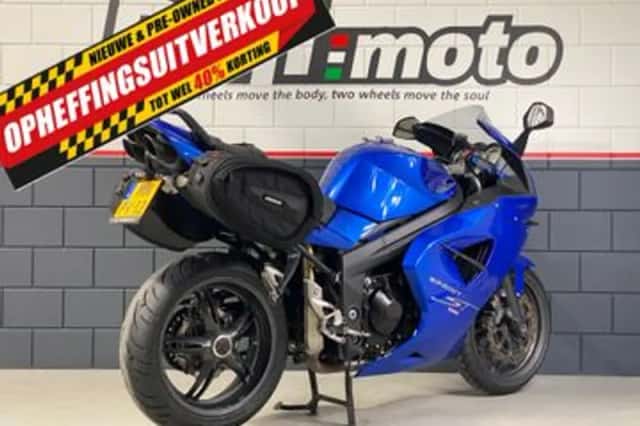 Triumph Sprint ST 1050 (2005) thumbnail 5