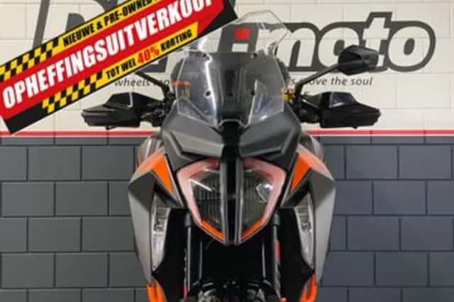 KTM 1290 Super Duke (2021) thumbnail 6