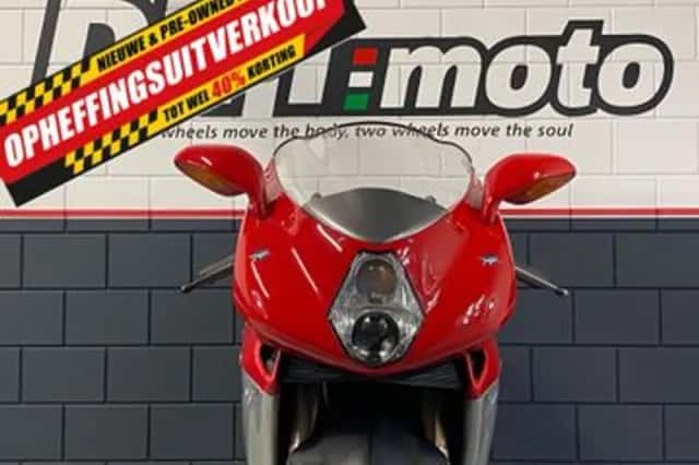 MV Agusta F4 750S (2003) thumbnail 6