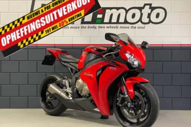 Honda CBR 1000 RR Fireblade (2009) thumbnail 1