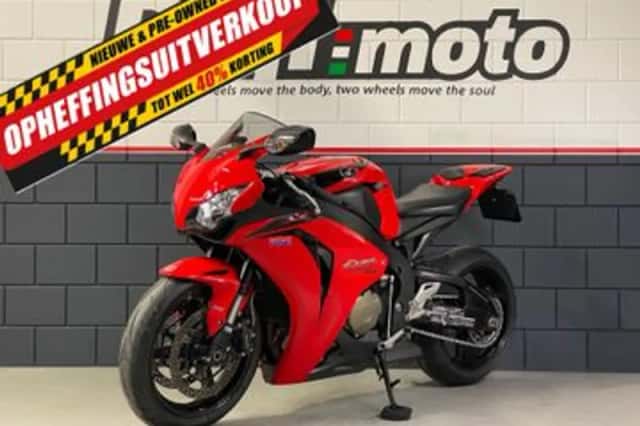 Honda CBR 1000 RR Fireblade (2009) thumbnail 3
