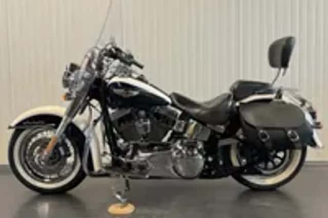 Harley-Davidson Softail (2012) thumbnail 3
