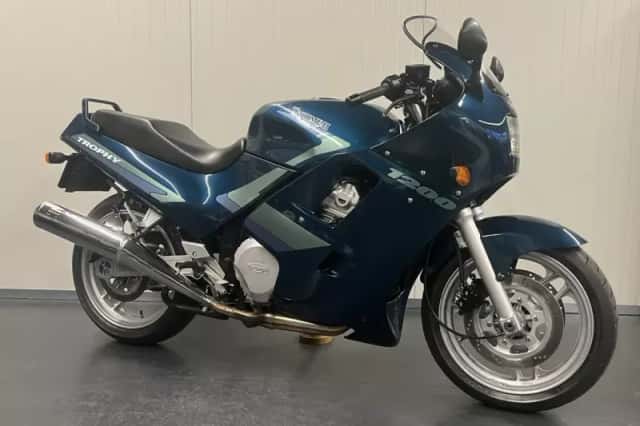 Triumph Trophy 1200 (1994) thumbnail 1