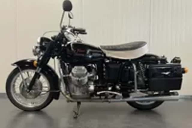 Moto Guzzi V7 SPECIAL (1972) thumbnail 3