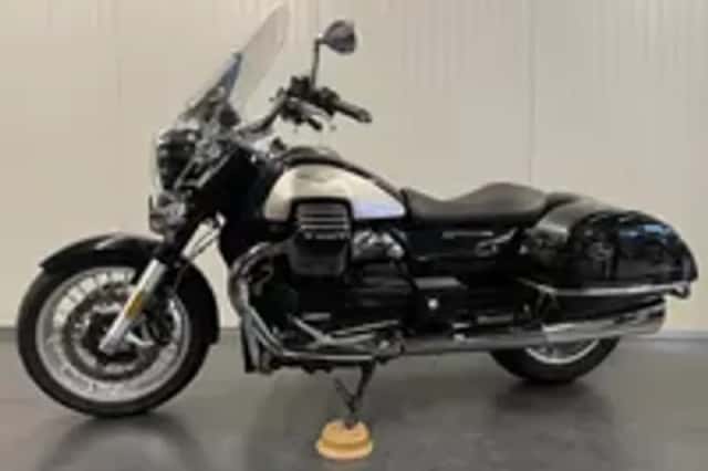 Moto Guzzi California 1400 TOURING ABS (2018) thumbnail 2