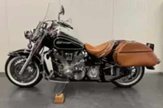Yamaha XV 1600 WILDSTAR (2004) thumbnail 3