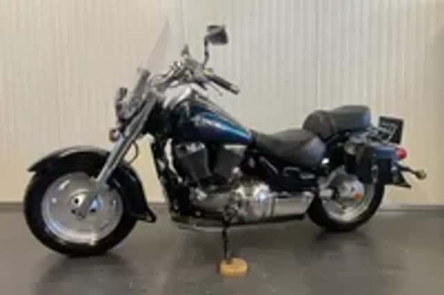 Suzuki VL 1500 INTRUDER (1999) thumbnail 2