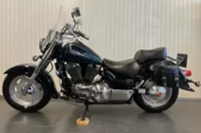 Suzuki VL 1500 INTRUDER (1999) thumbnail 3