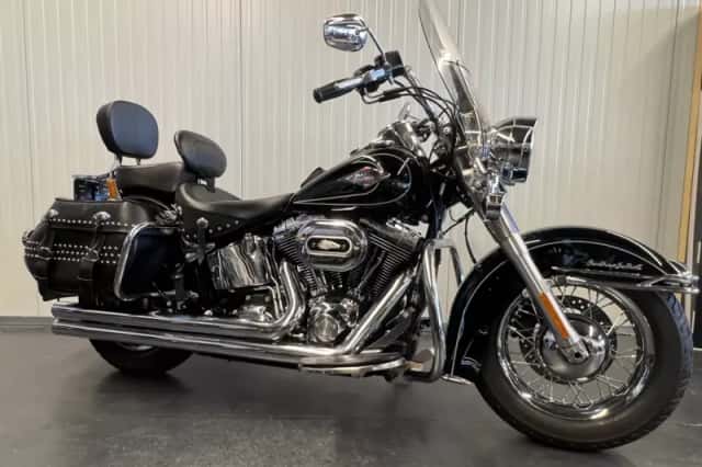 Harley-Davidson Heritage FLSTC SOFTAIL CLASSIC (2010) thumbnail 1