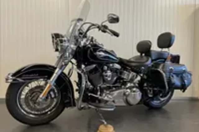Harley-Davidson Heritage FLSTC SOFTAIL CLASSIC (2010) thumbnail 2