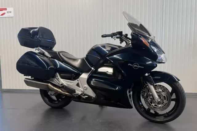 Honda ST 1300 PAN European (2002) thumbnail 1