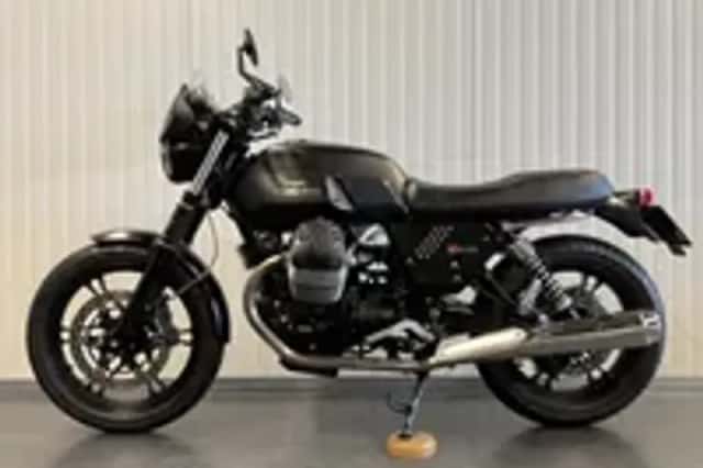 Moto Guzzi V7 (2012) thumbnail 3