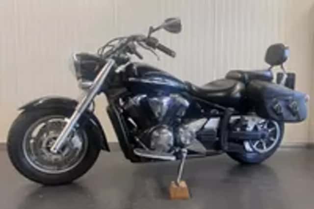 Yamaha XVS 1300 MIDNIGHT STAR (2009) thumbnail 2