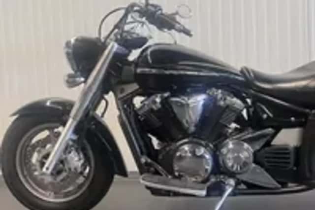 Yamaha XVS 1300 MIDNIGHT STAR (2009) thumbnail 4