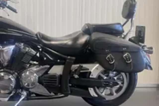 Yamaha XVS 1300 MIDNIGHT STAR (2009) thumbnail 5