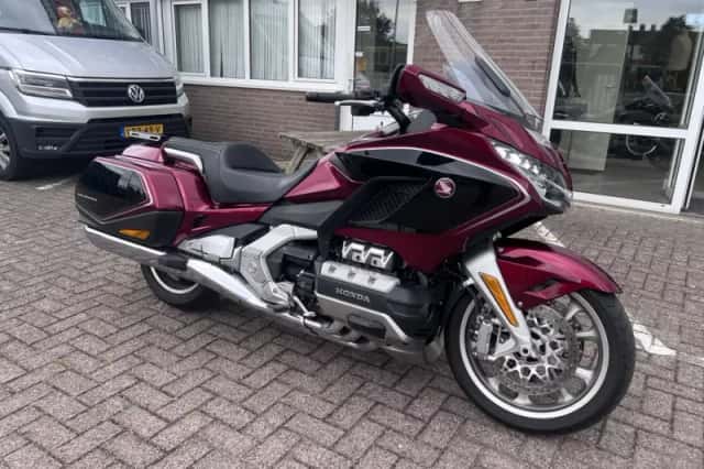 Honda GL 1800 TOUR DE LUXE BAGGER DCT (2018) thumbnail 1