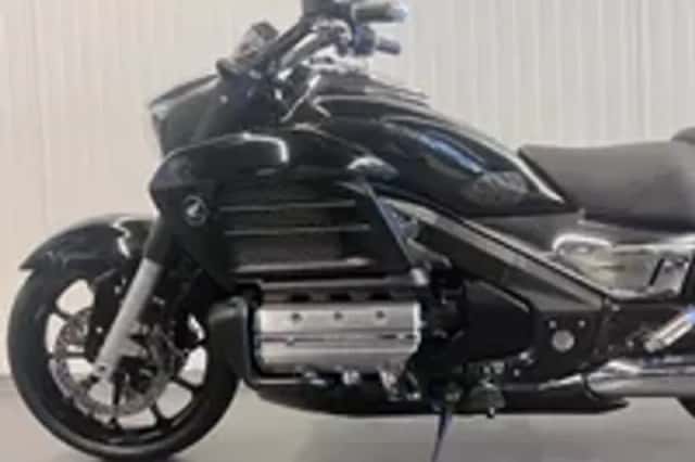 Honda GL 1800 F6C VALKYRIE GOLDWING (2014) thumbnail 4