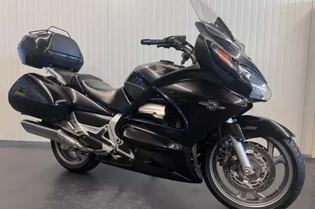 Honda ST 1300 PAN European (2010) thumbnail 1