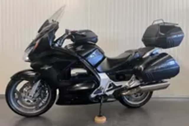 Honda ST 1300 PAN European (2010) thumbnail 2